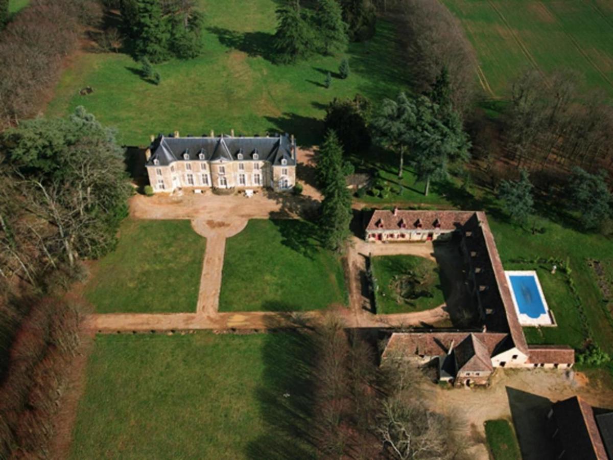 Gite Authentique Avec Piscine Chauffee, Parc Et Chevaux, Au Coeur D'Un Chateau Historique - Fr-1-410-189 Villa Le Tronchet  Kültér fotó